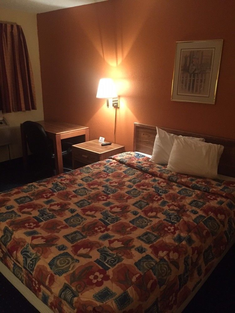 Sunset Inn & Suites Lincoln Zewnętrze zdjęcie