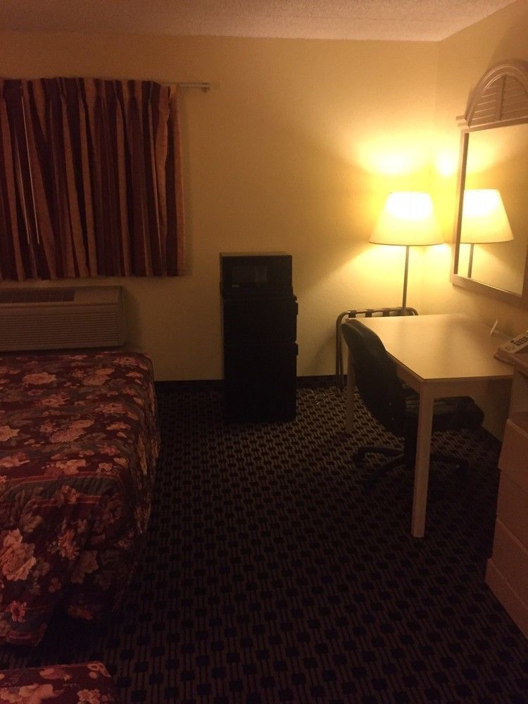Sunset Inn & Suites Lincoln Zewnętrze zdjęcie